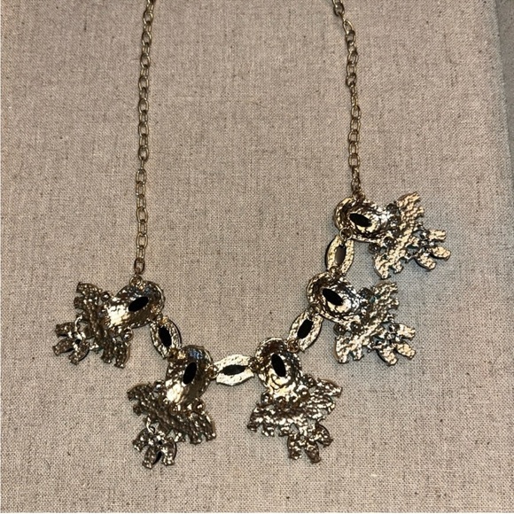 Elegant Black and Green Statement Necklace -Olivia Welles - Picture 5 of 6